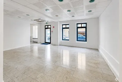Gewerbeimmobilie mieten in Salzburg Stadt – 200 m², € 3.280 – Bild 2 von 7