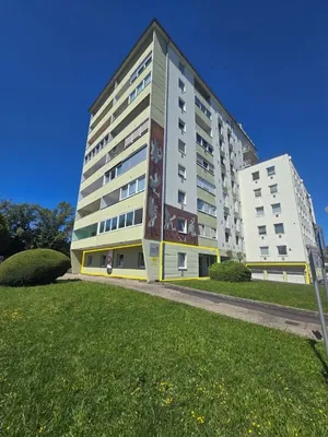 6-Zimmer-Gewerbeimmobilie mieten in Linz – 117 m², € 950