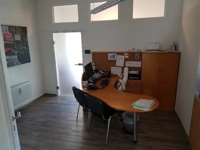 6-Zimmer-Gewerbeimmobilie mieten in Linz – 117 m², € 950 – Bild 5 von 13
