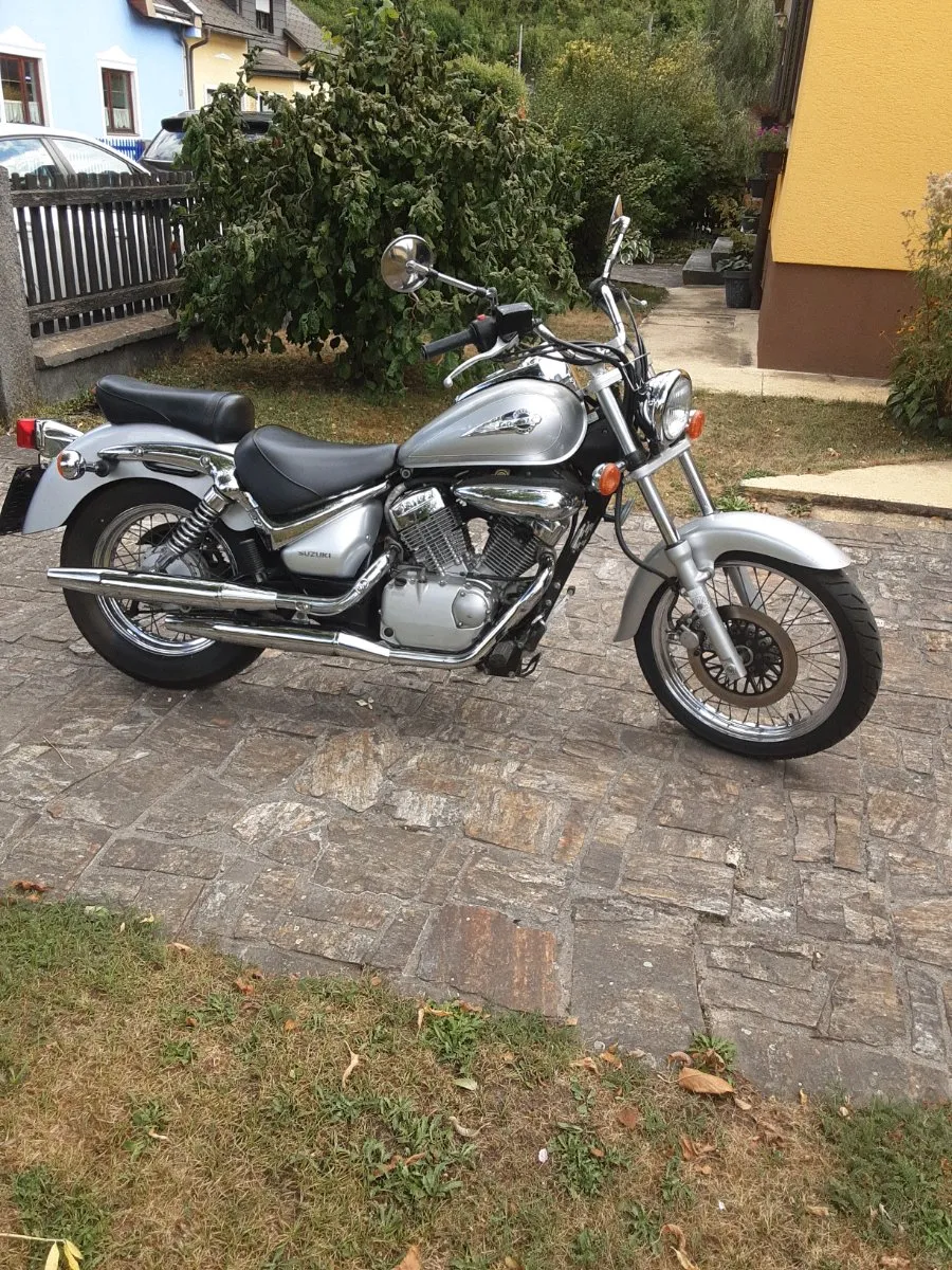 Suzuki Intruder Cruiser Letzte Chance,dann wird EINGEWINTERT Chopper ...