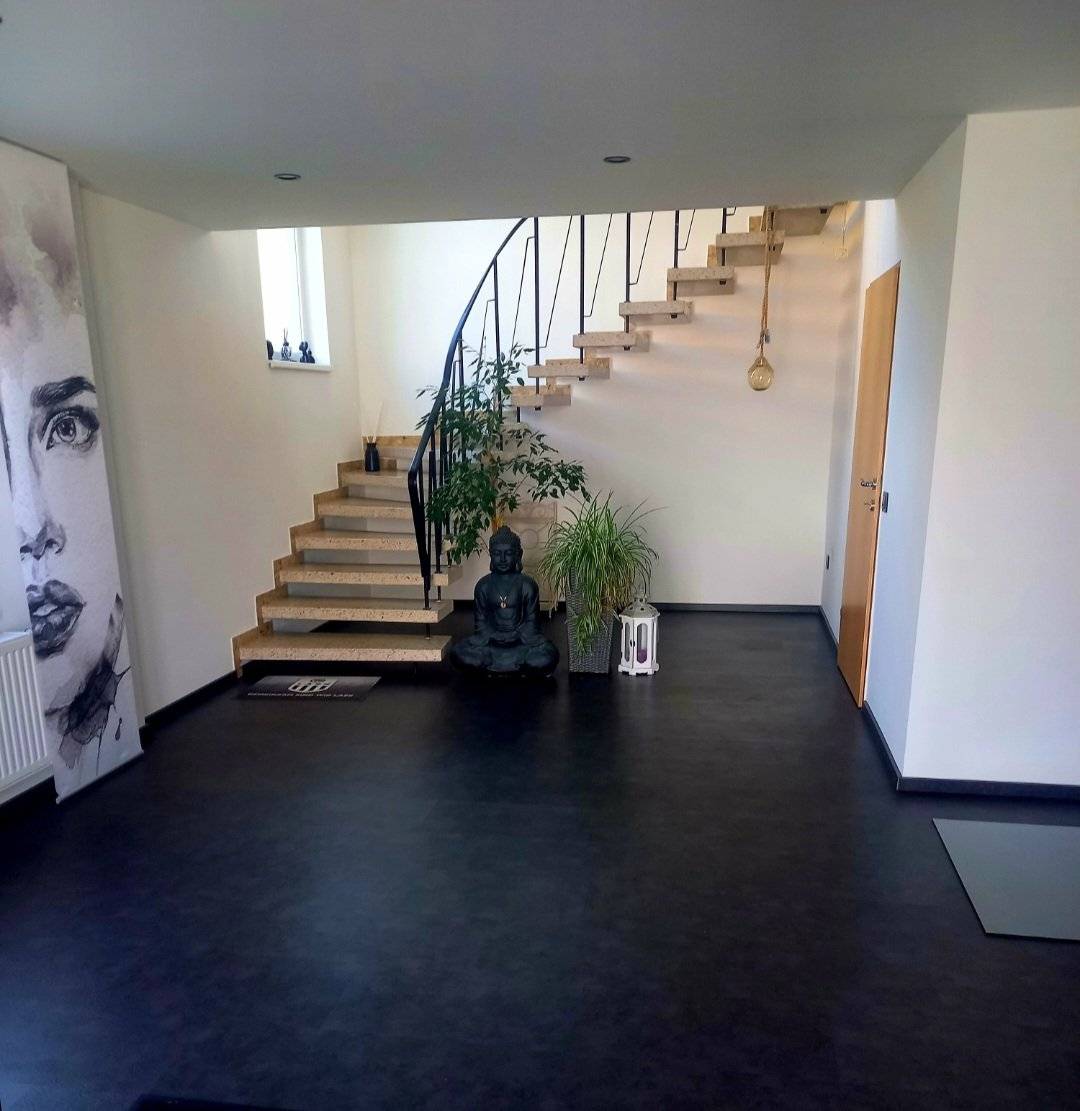 Charmantes Einfamilienhaus in Top-Lage von Waidhofen/ Thaya - sofort bezugsfertig! - Ansicht 2