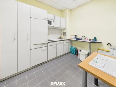 15-Zimmer-Gewerbeimmobilie mieten in Mattersburg – 396 m², € 3.174 – Bild 7 von 14