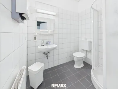 15-Zimmer-Gewerbeimmobilie mieten in Mattersburg – 396 m², € 3.174 – Bild 9 von 14