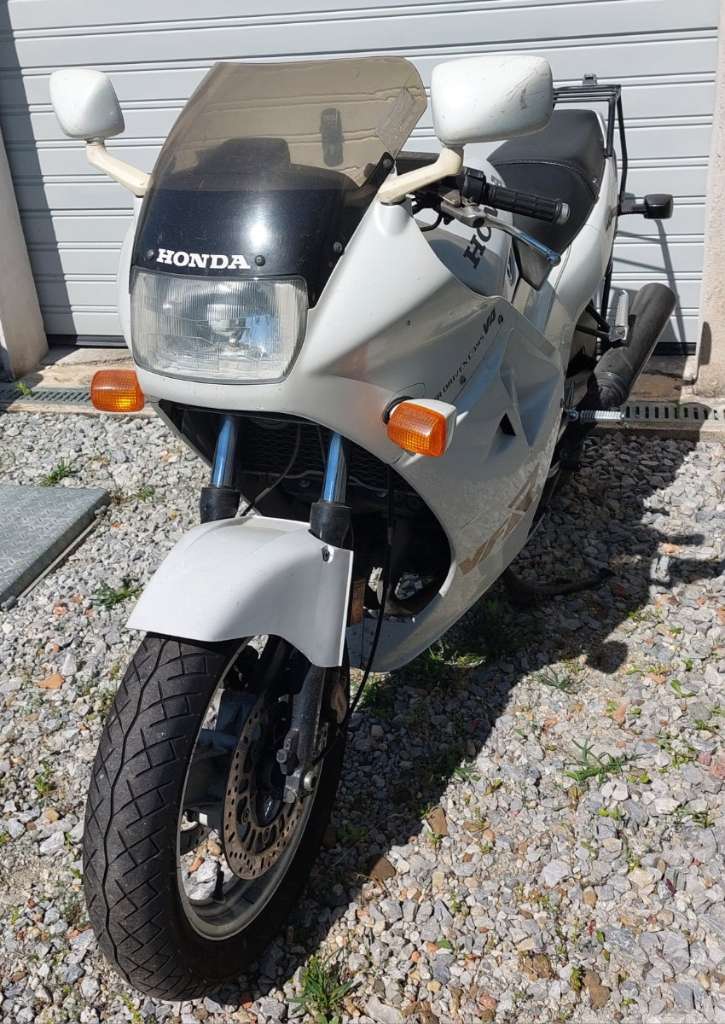 Honda VFR 750F RC24 Tourer