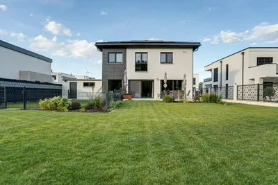 5-Zimmer-Haus kaufen in Gänserndorf – 164 m², € 789.000 – Bild 1 von 48