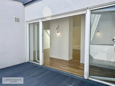 MARGARETENHOF /// VIEL PLATZ UND LICHT /// TOLLE DACHTERRASSENWOHNUNG – Bild 2