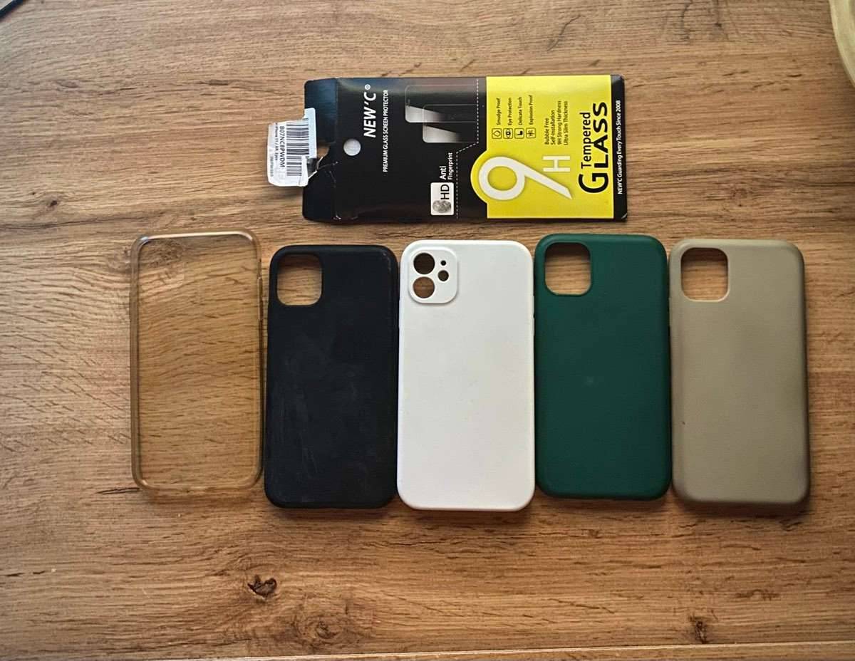 iPhone 11 Hüllen + Schutzfolie