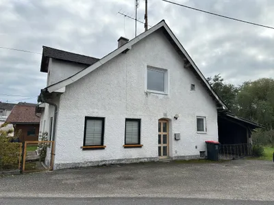 7-Zimmer-Haus mieten in Vöcklabruck – 110 m², € 550 – Bild 1 von 2