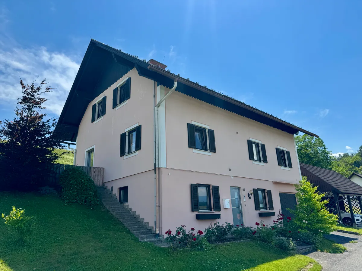 Ein- oder Zweifamilienhaus mit großem Garten & 3-fach Carport in bester Südweststeiermark-Lage. - Ansicht 2