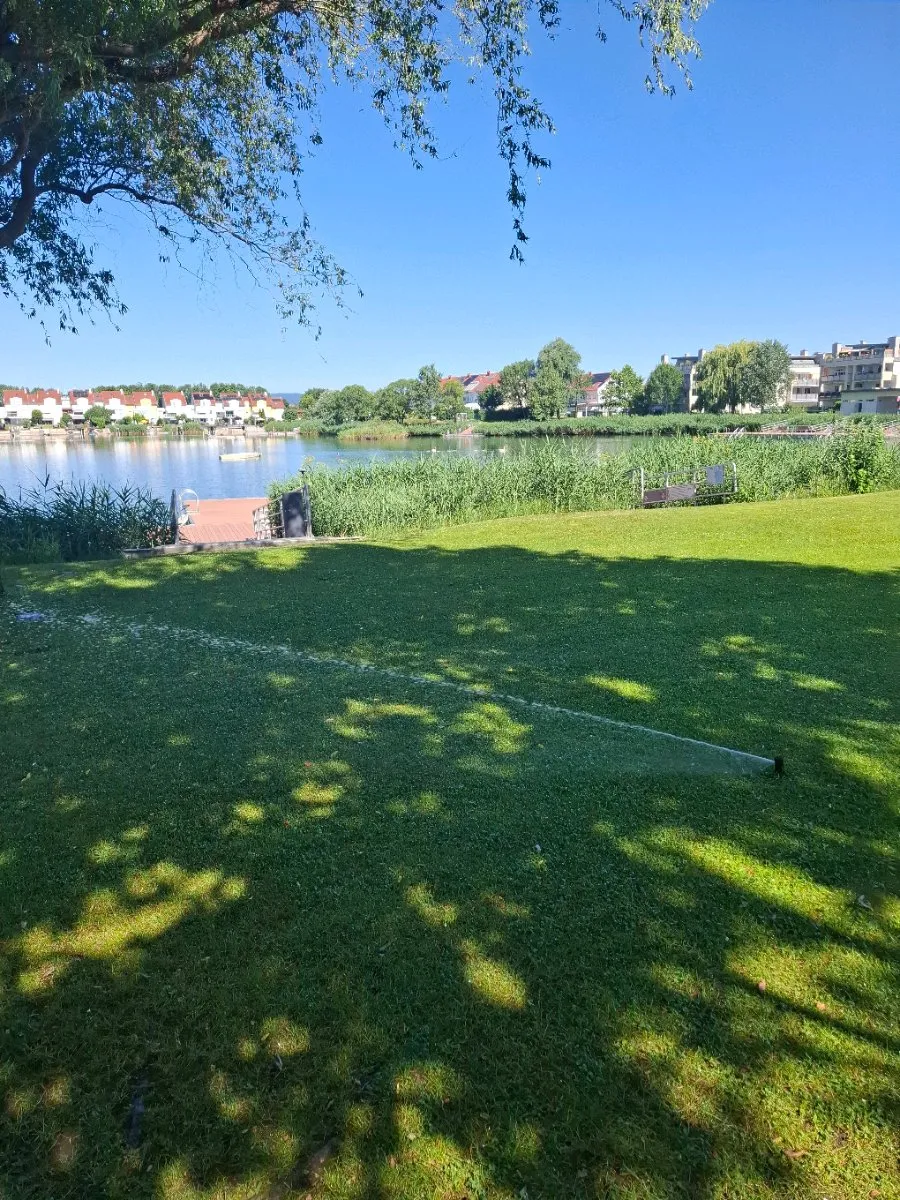 Seepark Vösendorf sehr schöne 3 Zimmer Gartenwohung inkl. Parkplatz ohne Makler - Ansicht 2