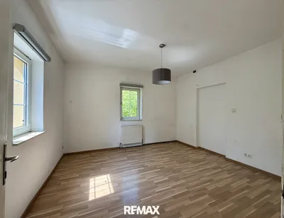 9-Zimmer-Gewerbeimmobilie kaufen in Baden – 276 m², € 649.000 – Bild 10 von 31