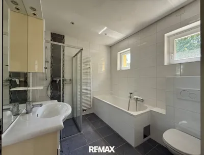 9-Zimmer-Gewerbeimmobilie kaufen in Baden – 276 m², € 649.000 – Bild 9 von 31