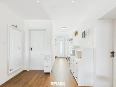 6-Zimmer-Haus kaufen in Neusiedl am See – 182,2 m², € 540.000 – Bild 5 von 31