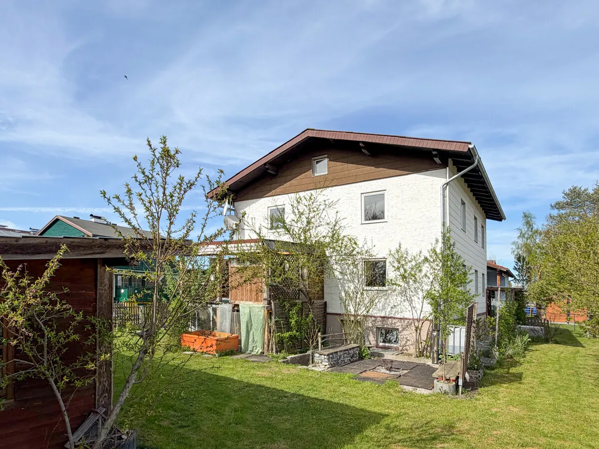 Großzügiges Grundstück mit Gartenidylle - vielseitiges Zuhause für Familien und Generationen – pohled 3