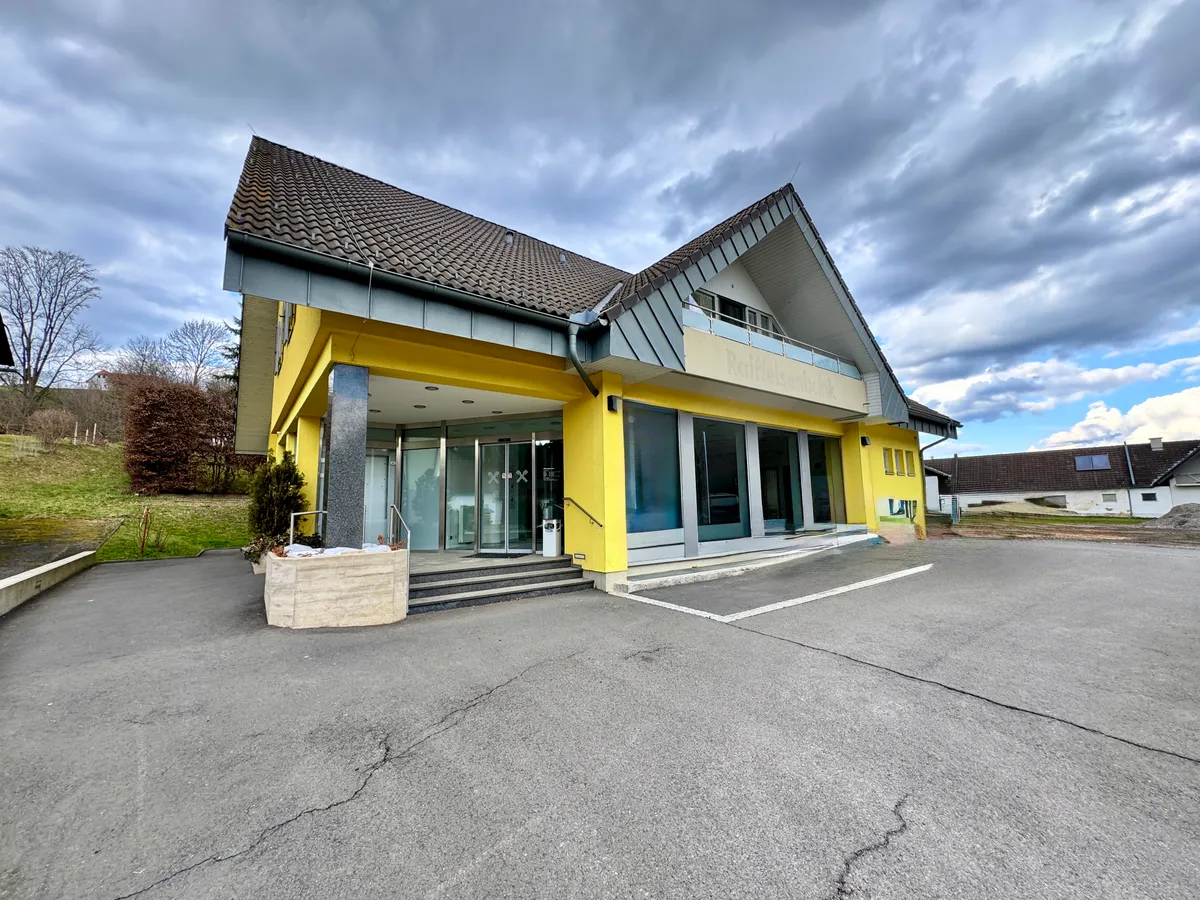 Ehemalige Bankfiliale in Breitenfeld - attraktive Gewerbefläche (184 m²) zu vermieten – pohled 3