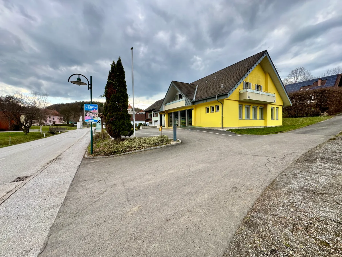 Ehemalige Bankfiliale in Breitenfeld - attraktive Gewerbefläche (184 m²) zu vermieten – pohled 2