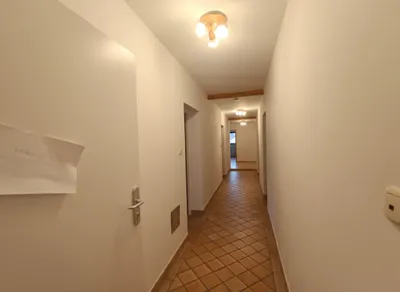 3-Zimmer-Wohnung mieten in Hollabrunn – 113,67 m², € 925 – Bild 2 von 13