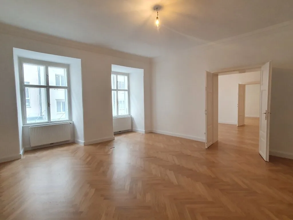 Attraktives Büro mit Altbaucharme in der Wollzeile - Ansicht 2