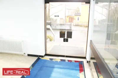 15-Zimmer-Gewerbeimmobilie mieten in Linz – 570 m², € 4.583 – Bild 11 von 13