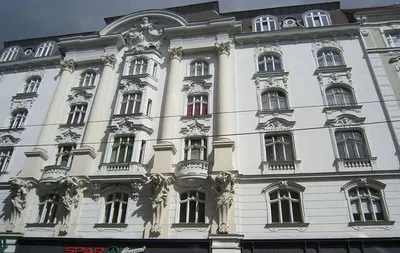 9-Zimmer-Gewerbeimmobilie mieten in Wien – 351 m², € 8.126