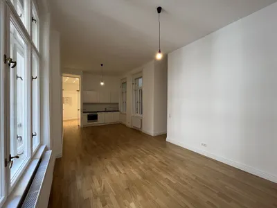 Hofseitige 1,5-Zimmer-Altbauwohnung nahe Graben - 1010 Wien