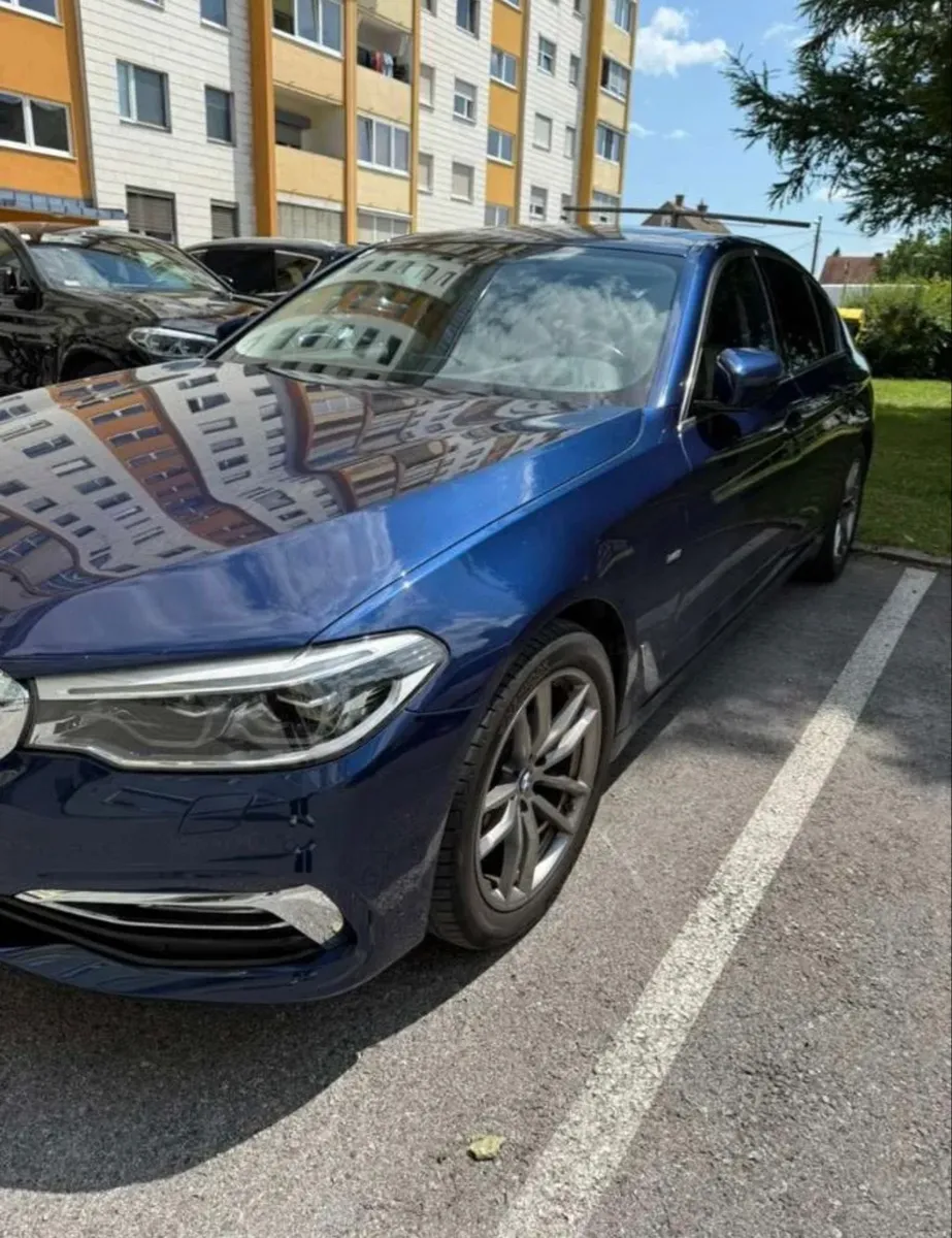 BMW 5 Series 2017 photo 3