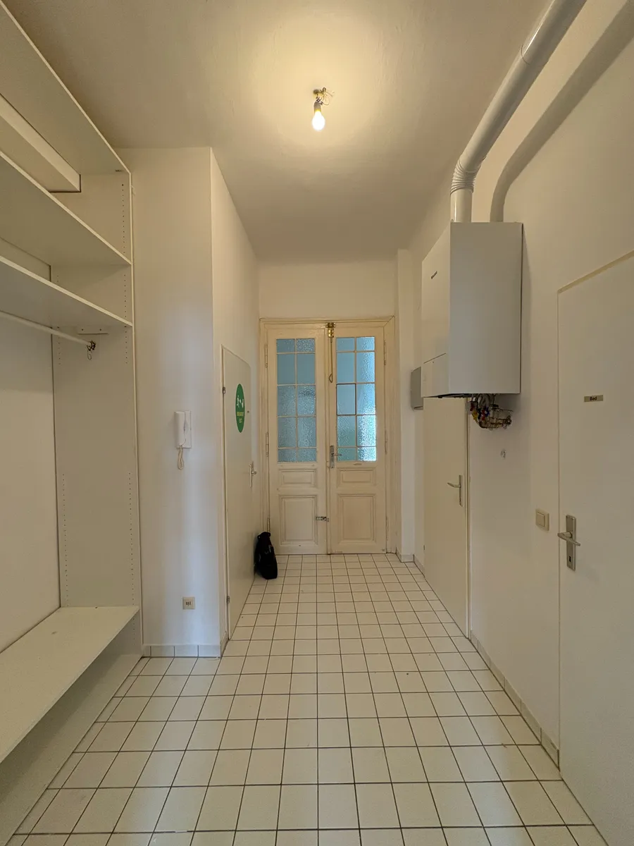 2-Zimmer-Altbauwohnung mit Lift in guter Lage des 14. Bezirks - Ansicht 2