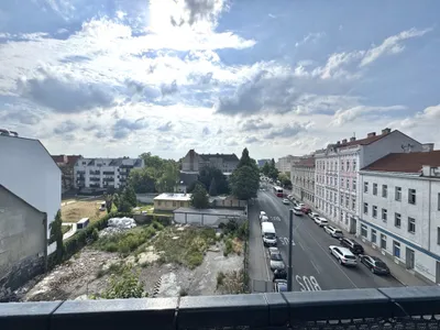 Helle Wohnung mit Weitblick - 4. Liftstock - Neubau inkl. Einbauküche – Bild 3