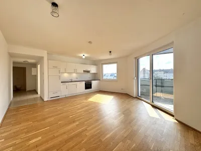 Helle Wohnung mit Weitblick - 4. Liftstock - Neubau inkl. Einbauküche
