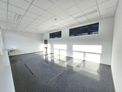 1-Zimmer-Gewerbeimmobilie mieten in Bruck-Mürzzuschlag – 43 m², € 486 – Bild 3 von 10