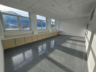 1-Zimmer-Gewerbeimmobilie mieten in Bruck-Mürzzuschlag – 43 m², € 486 – Bild 5 von 10