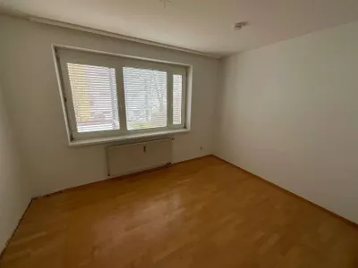 2-Zimmer-Wohnung mieten in Bruck-Mürzzuschlag – 80 m², € 449 – Bild 3 von 8