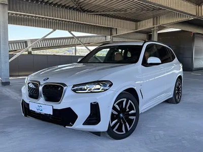 BMW iX3 M Sport *AHK *LASER *PANO