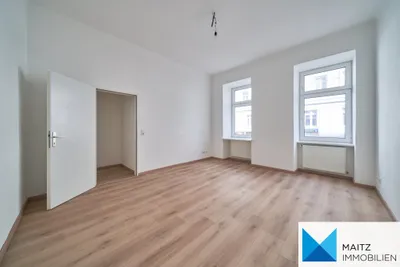 Sanierte Altbauwohnung mit 3 Zimmern **WG-tauglich**