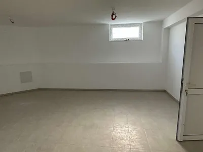 6-Zimmer-Haus mieten in Mödling – 147 m², € 2.489 – Bild 27 von 30