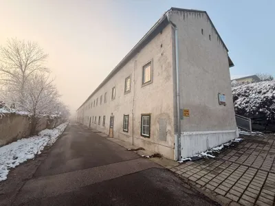 Gewerbeimmobilie kaufen in Wiener Neustadt Land – 685 m², € 670.000 – Bild 2 von 17