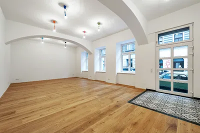 Gewerbeimmobilie mieten in Wien – 82 m², € 1.999