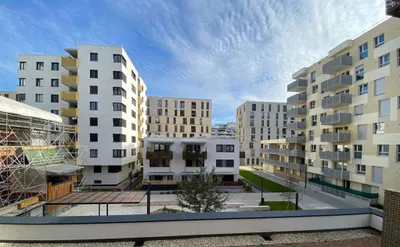 PROVISIONSFREI Zweitbezug, 53 m2, 2-Zimmer mit Balkon, hofseitige & ruhige Lage, schöne & öffentl. gut angebundene Gegend, GRATIS Fitnessraum