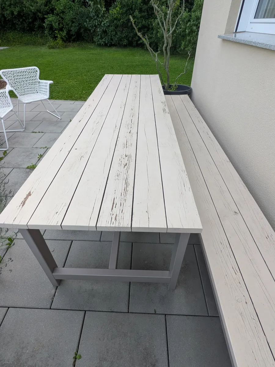 Großer Gartentisch (ca. 3m länge 1m breit) & Gartenbank, € 0,- (8045 Weinitzen)