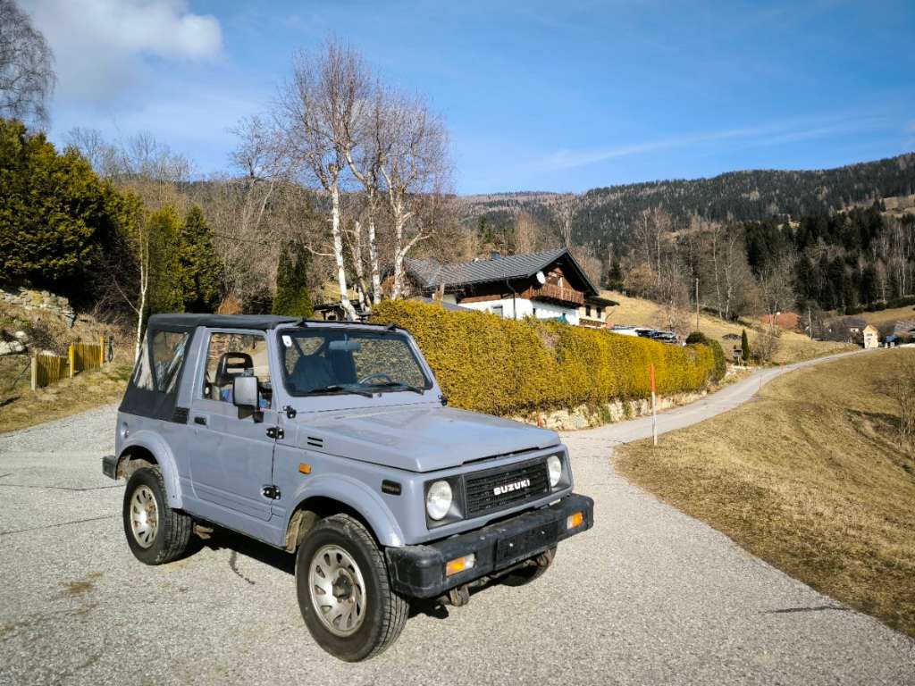 Suzuki Samurai SJ-50-1 Samurai LX SUV / Geländewagen