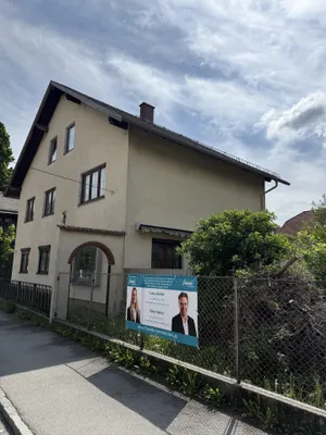 7-Zimmer-Gewerbeimmobilie kaufen in Baden – 203,15 m², € 340.000