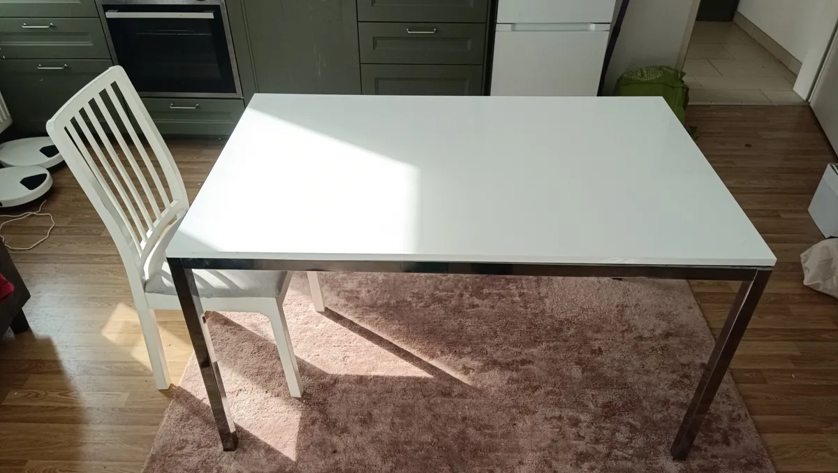Esstisch Ikea, € 20,- (1160 Wien)