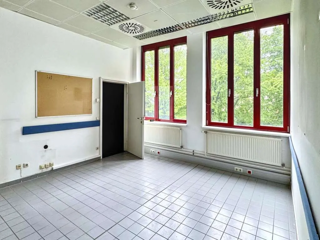 Barrierefrei erreichbares 150 m² Büro mit Grünblick bei der Mariahilferstraße - Ansicht 3
