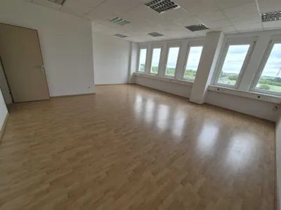 1-Zimmer-Gewerbeimmobilie mieten in Baden – 60 m², € 711 – Bild 6 von 7