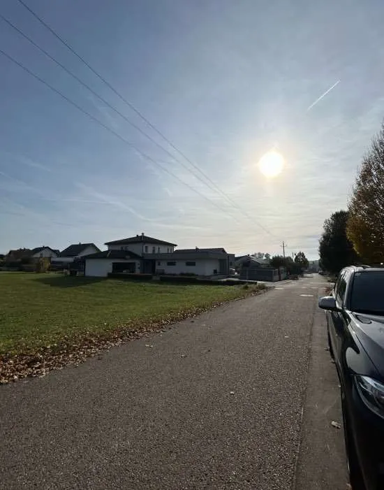 Baugrundstück mit genehmigtem Bauplan - Ansicht 2