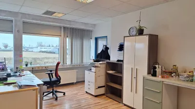 2-Zimmer-Gewerbeimmobilie mieten in Klagenfurt – 96 m², € 1.070 – Bild 3 von 7