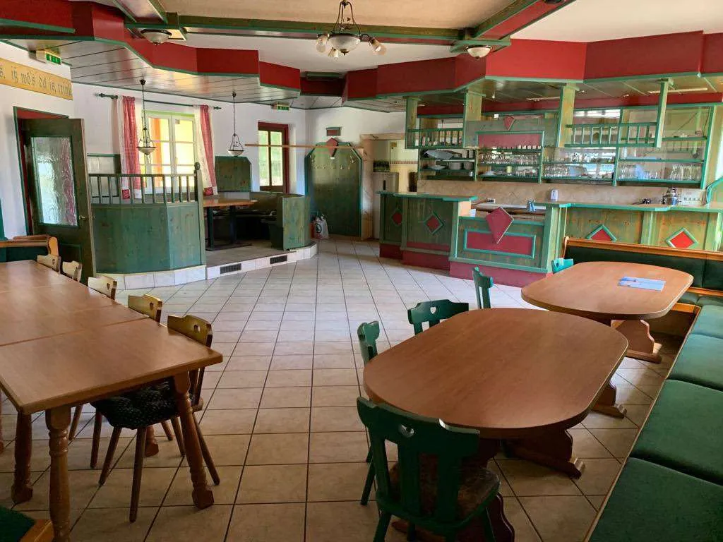 Gasthaus/ Wirtshaus im Ortskern zu vermieten/ verpachten! - Ansicht 3