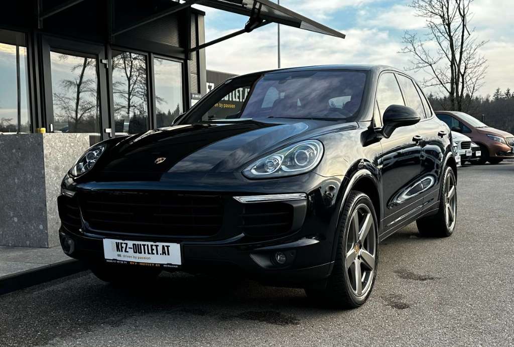 Porsche Cayenne S E-Hybrid Platinum Edition*1.Besitz*AHK*ACC*SHZ*BOSE* SUV / Geländewagen