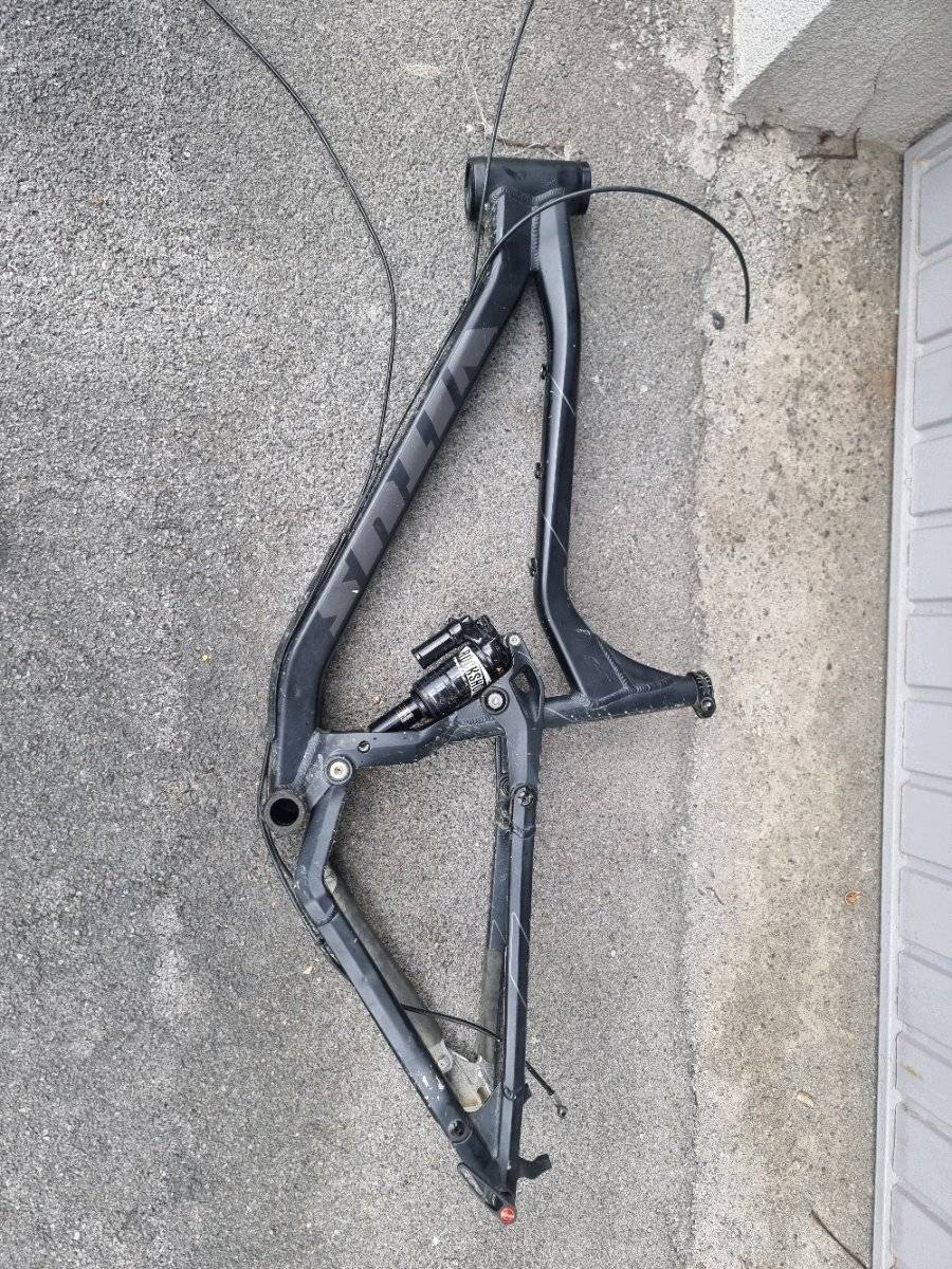 Fully Rahmen,  60,- (6020 Innsbruck) - willhaben