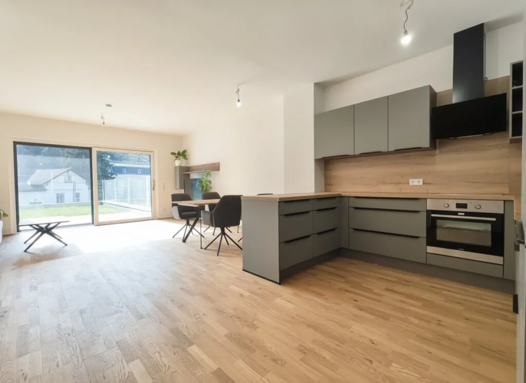 EXKLUSIVES TOWNHAUS AUF EIGENGRUND IN WEIDLING - NATURNAHES WOHNEN MIT STIL - FÜR MENSCHEN MIT ANSPRUCH - Widok 2